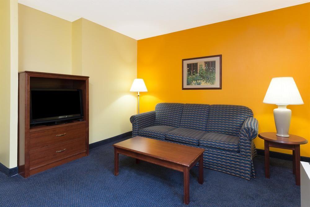 Motel 6 Springfield, Il - Airport Dış mekan fotoğraf